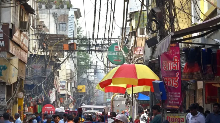 Busy main street of Chandni Chowk in Old Delhi